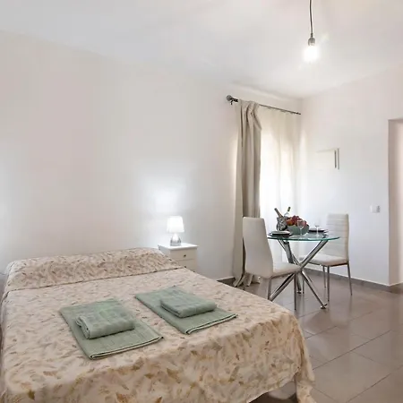 Estudio Puerto Rico Apartment